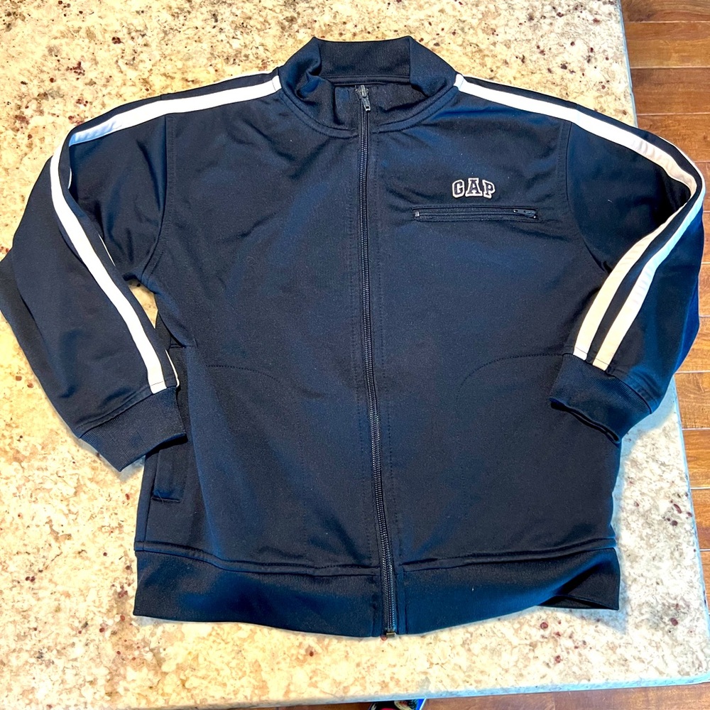 GAP zip up boys jacket, navy blue with white stripes. Size small, 5/6